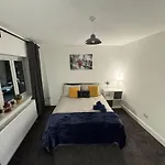 Modern 3 Bed Near Excel-Big Ben