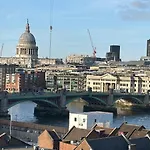 Elegant Penthouse Retreat Near London Bridgecheckhostprofile