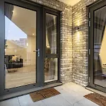 Modern New-Built 1 Bedroom Apt In Heart Of Ldn