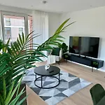 Amazing Apartment In Canary Wharf Two Bedroom