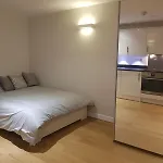 Beautiful Studio Located In West Kensington Fulham Chelsea