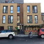 Beautiful Studio Located In West Kensington Fulham Chelsea