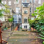 Beautiful Apartment With Spacious Garden - Earl\'S Court