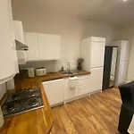 Stylish Studio Apartment In Fulham