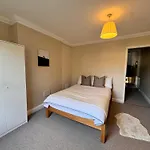 Modern 2 Bed Kensal Rise Apartment - Easy Central London Access