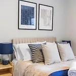 Modern Stay Next Hotspur Stadium & Transport Slp7
