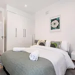 Notting Hill Large 3 Bed