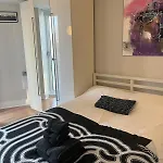 Limehouse Marina, London Large 2 Bed