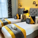 Piccolino Hyde Park Hotel