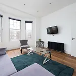 Stunningly Luxurious London Apartment