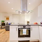 Hybrid Resi Greenwich Near O2 Arena