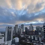 Scenic View 1-Bed Apt Near Downtown With Free Wifi