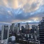 Scenic View 1-Bed Apt Near Downtown With Free Wifi