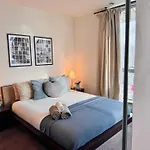 Scenic View 1-Bed Apt Near Downtown With Free Wifi
