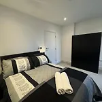 Stunning Luxury 2 Bedroom Apartment Central London