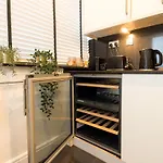 Luxury Apartment In Central London Near Big Ben, Buckingham Palace And London Eye