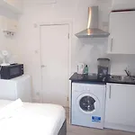 Comfort Camden Studio Apartments
