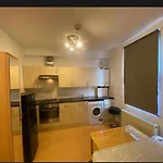 Golders Ways Rooms