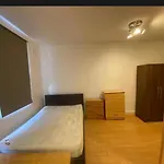 Golders Ways Rooms