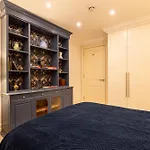 Large 4-Bed 8-Guests W Patio 1841 House Paddington