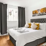 Elegant 2Br Next To Edgware Rd