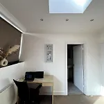 Quiet Flat In Central Camden