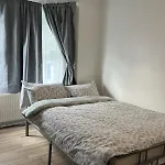 Oxborne Rooms Uk - Wyatt