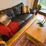 Splendid 2 Bdr Apt With Panoramic View, Acton