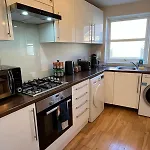 Spacious 2 Bedroom Apartment