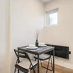 Royal Docks Cozy Studio Flat B