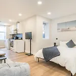 Royal Docks Cozy Studio Flat B