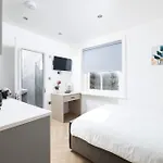 Charmstay Kensington Olympia