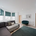 Stylish Apartments - Kensington