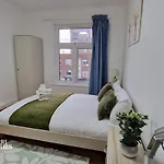 Monthly Stays Near Canning Town Station
