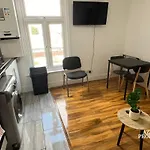 Monthly Stays Near Canning Town Station