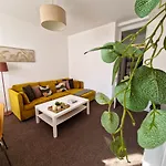 2-Bed Apartment I Hyde Park I Central London