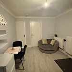Queensborough Apartment