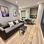 Modern And Cosy Apartment In Camden