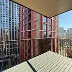 Spacious 2-Bedroom Apartment Near Paddington & Hyde Park