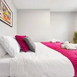 White City Retreat - 2 Bedroom Flat Next To Loftus Road