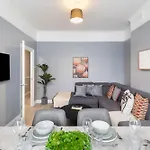 Wembley Haven - 2 Bdr - Sleeps 9