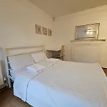 Rooms Near Canary Wharf