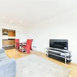 Immaculate 2-Bed House In Earls Court W14