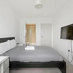 Canning Town Apartment
