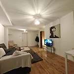 Cozy Flat Near Hyde Park