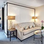 The Waldorf Hilton
