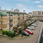 Luxurious 2Bed In Canary Wharf