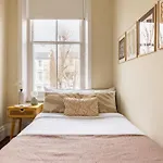 The Notting Hill Base - Charming 2Bdr With Balcony