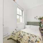 Cosy Split-Level 3Br Flat In Crystal Palace
