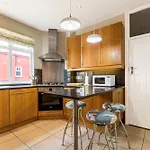 Elegant 1Br Apt With Garden Near Neasden Station